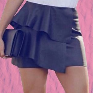New ZARA black pleated vegan leather ruffle skirt